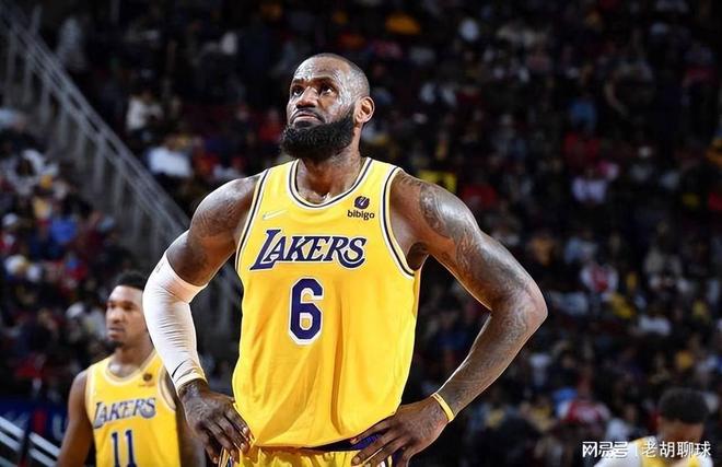 迈克·布朗：有信心提升防守，相信我们可以成为防守出色的球队（迈克·布朗：有信心强化防守，相信球队能成为防守强队）