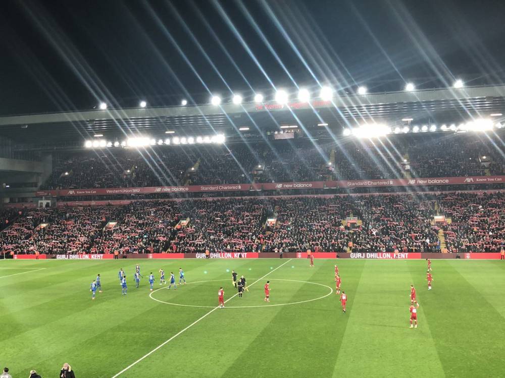 NBA：太阳替补群发威 轻取国王（NBA：太阳替补集体爆发 轻松击败国王）