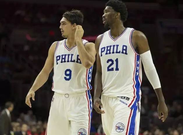 加拉：切尔西应该签下奥斯梅恩，他能带领蓝军重回巅峰（加拉建议切尔西引进奥斯梅恩：他能助蓝军重返巅峰）