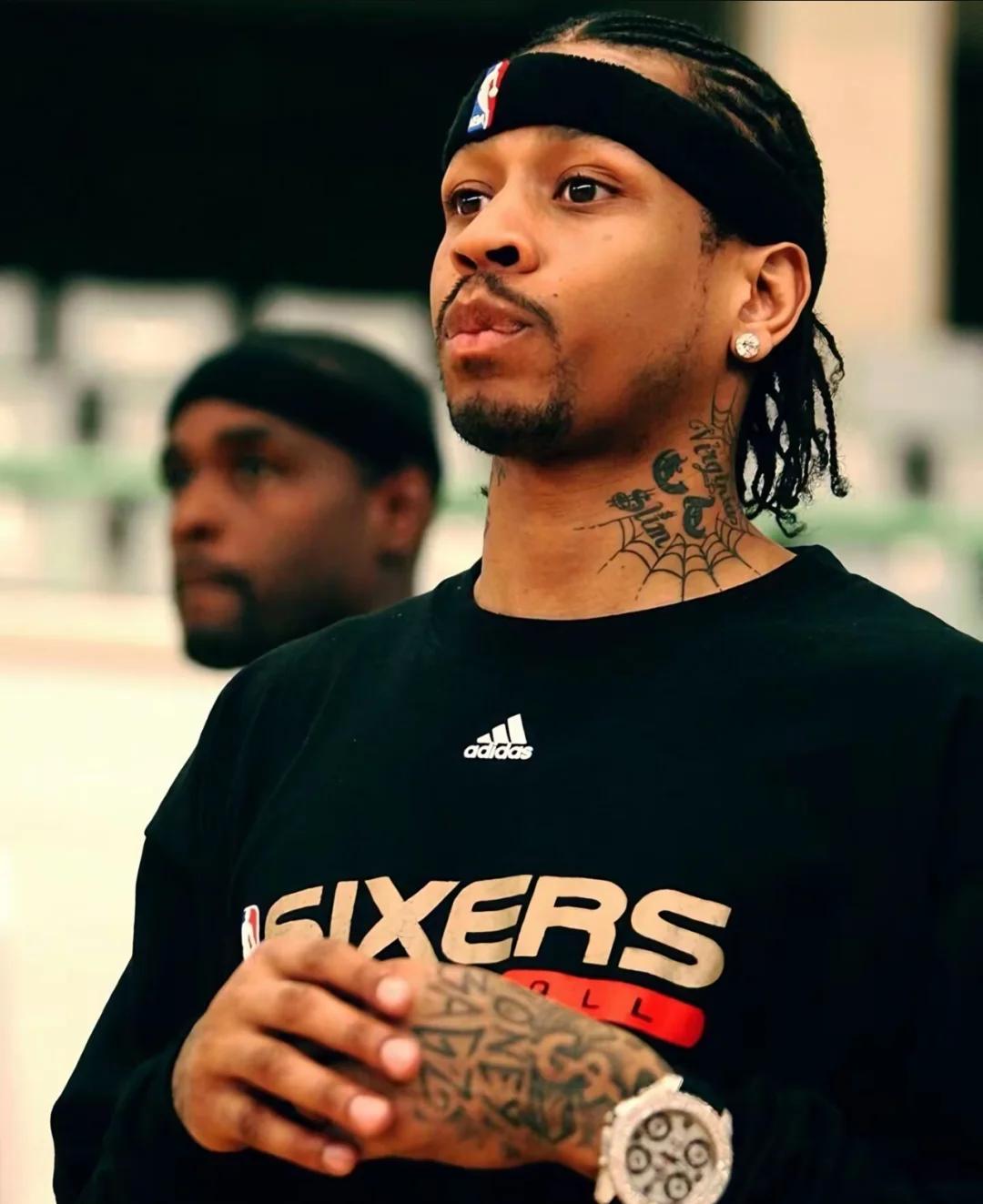 萨拉赫全场数据：出场44分钟2射0正，送出4次关键传球（萨拉赫本场表现：出战44分钟，2次射门0射正，贡献4次关键传球）