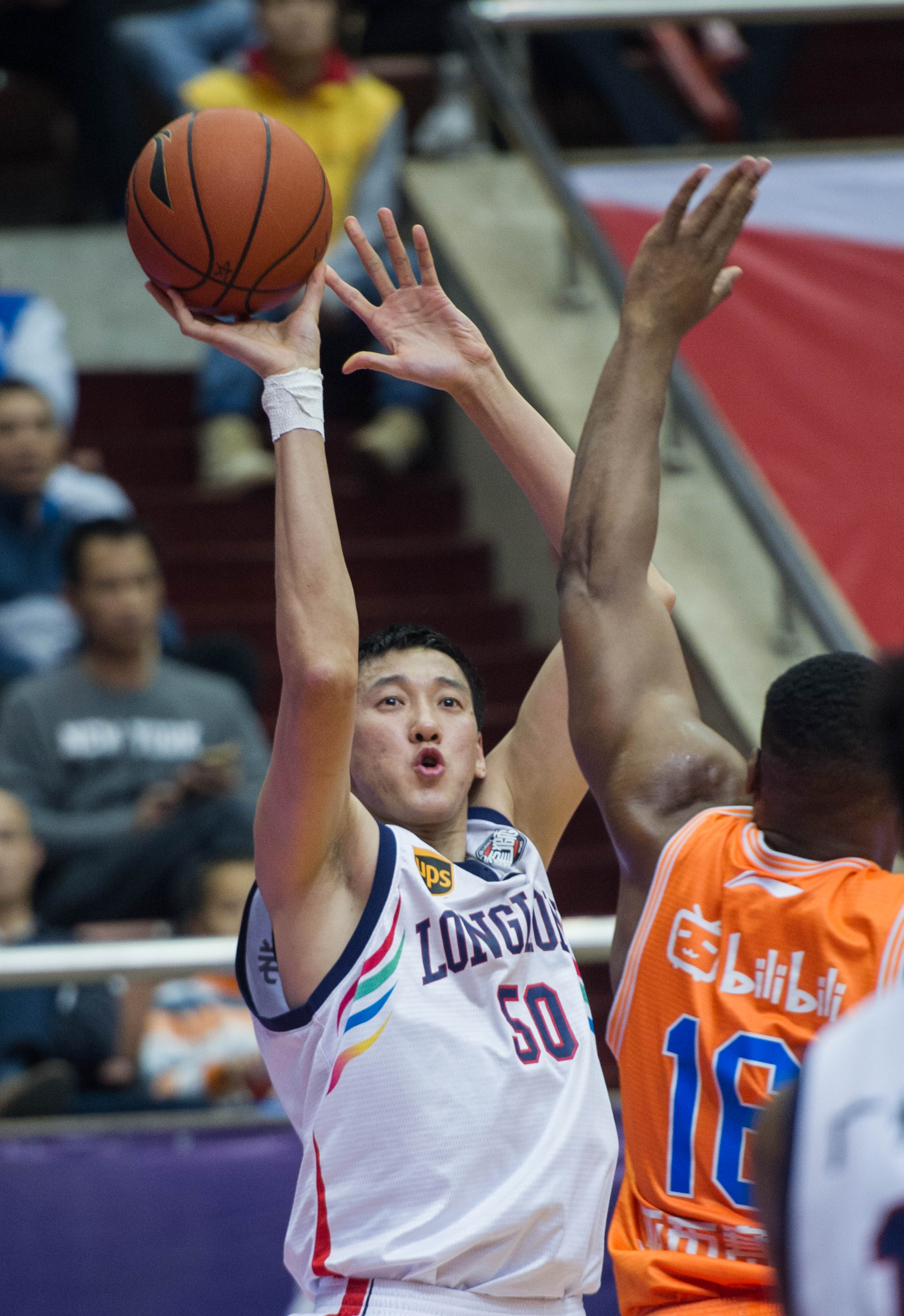 2025中英职业足球青训交流会在海口启幕，李克敏致开幕辞（2025中英职业足球青训交流会在海口开幕，李克敏发表开幕致辞）