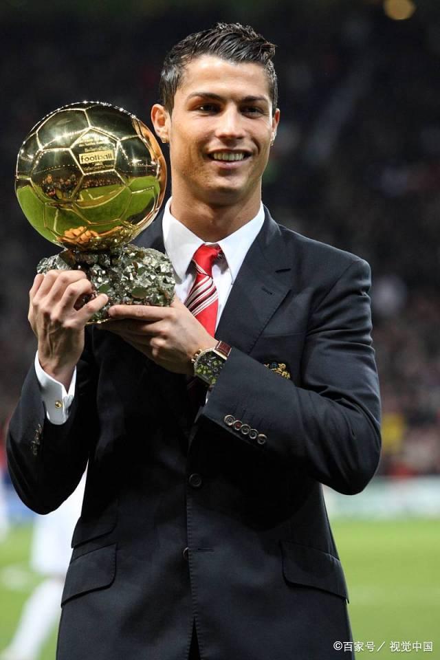 塞尔记者：姆巴佩将因腿部不适缺席欧冠对阵曼城（塞尔电台：姆巴佩因腿部不适缺席欧冠战曼城）