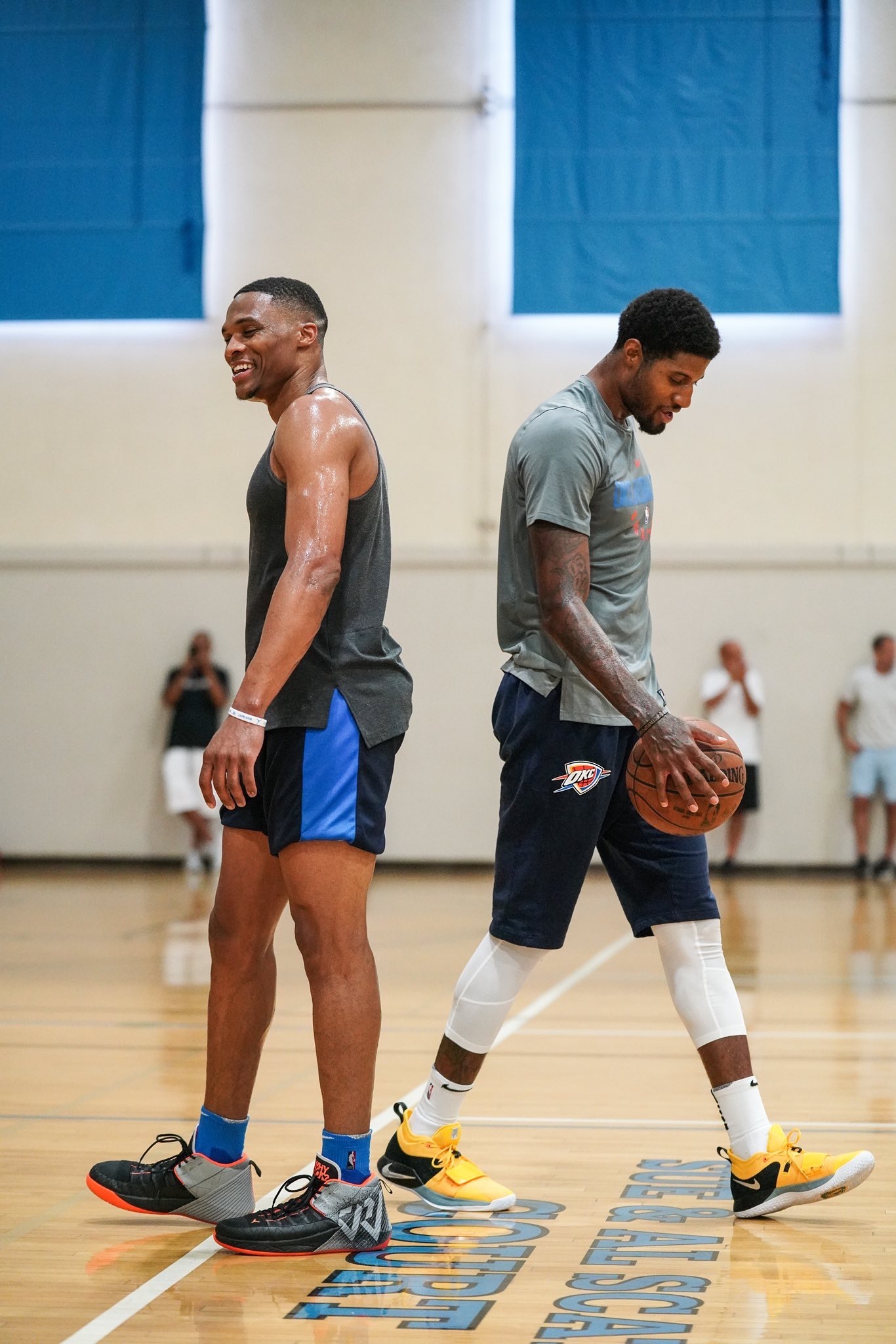 詹卢卡-西蒙尼谈朱利亚诺：父亲总说他是最好的，他前途无量（詹卢卡-西蒙尼评朱利亚诺：父亲常称他最棒，未来无可限量）