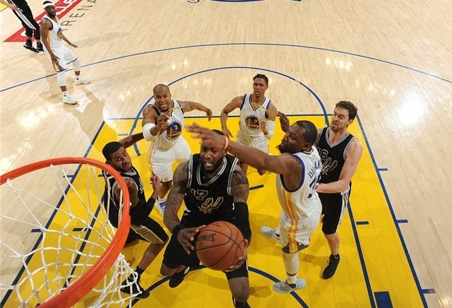 贝尔戈米展望米兰德比：米兰反击很强，国米高压策略有风险（贝尔戈米谈米兰德比：米兰反击犀利，国米强压存在隐患）