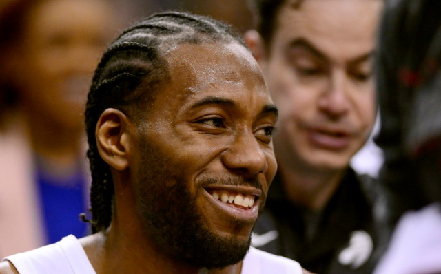 邮报：谢什科对曼联与纽卡都表达过兴趣，但他稍微倾向于红魔（邮报：谢什科同时考虑曼联与纽卡，但略偏向红魔）