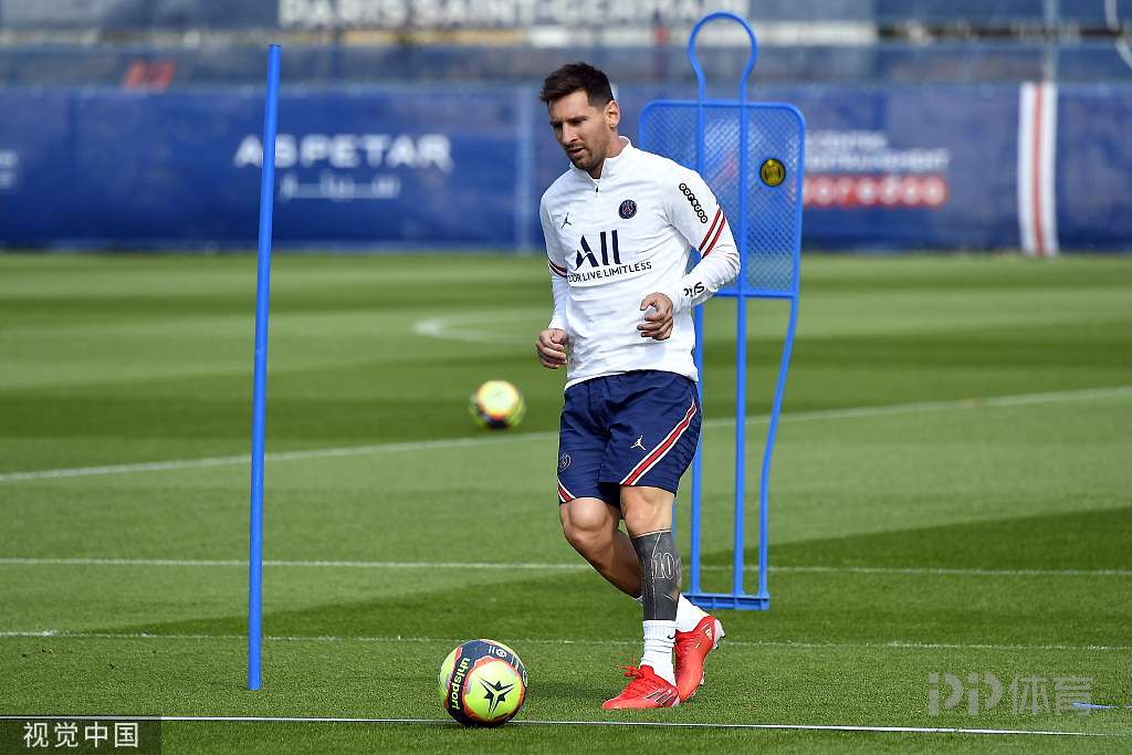 亚特兰大0-3萨索洛遭遇联赛7轮不胜，贝拉尔迪两射一传（萨索洛3-0完胜亚特兰大，后者联赛7轮不胜，贝拉尔迪两球一助）